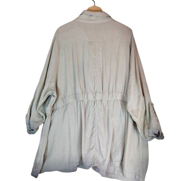 Torrid Fits Sz 3 Utility Jacket Beige Safari Oversized Button Front Cinched - Picture 2 of 7